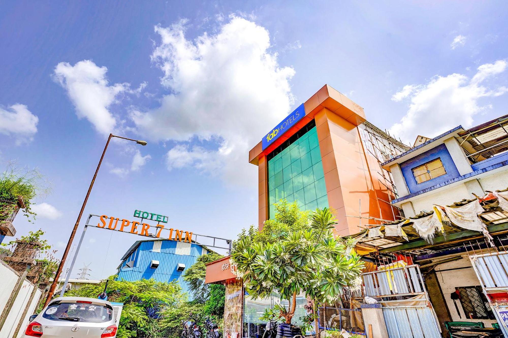 Fabexpress Super 7 Inn - Nr Rabale Station Nova Bombaim Exterior foto